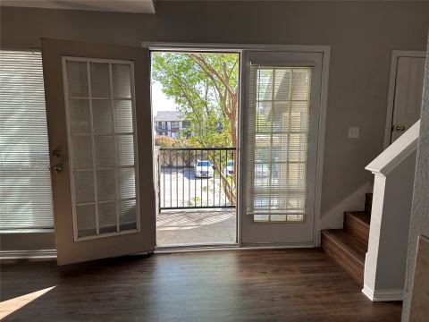 9817 Walnut Street 208, Dallas, TX 75243 — photo 2