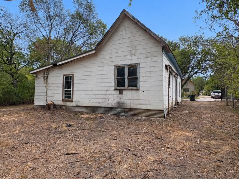 808 W 11th Avenue, Corsicana, TX 75110 — photo 3