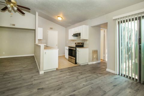 7062 Pineberry Road, Dallas, TX 75249 — photo 2