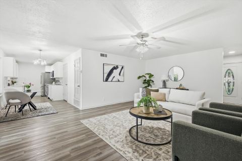 300 Leighton Drive, Terrell