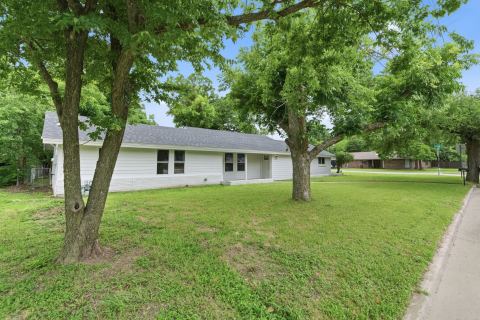 507 Country Club Road, Cleburne, TX 76033 — photo 2