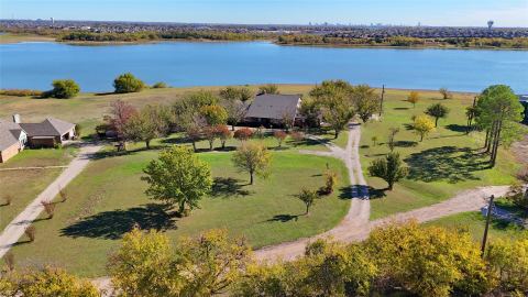 679 Doe Creek Road, Little Elm