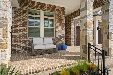 1407 Lone Eagle Way, Arlington, TX 76005 — photo 2