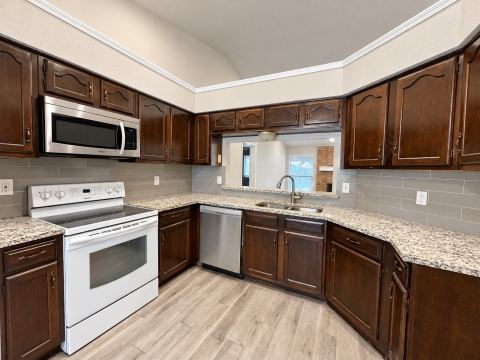 1038 Cedar Run Drive, Duncanville, TX 75137 — photo 2