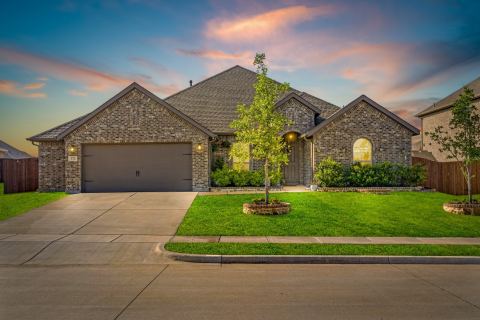 372 Chapel Hill Drive, Forney