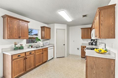 303 Charleston Drive, Wylie, TX 75098 — photo 3