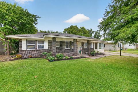 5500 Wheaton Drive, Fort Worth, TX 76133 — photo 3