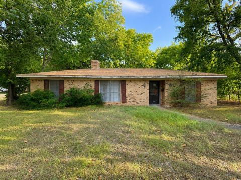208 SW 4th Street, Kerens