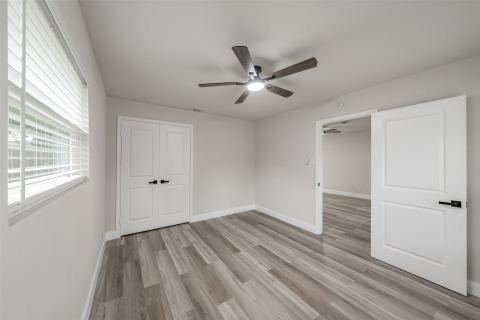 404 Simmons Drive, Hurst, TX 76053 — photo 3