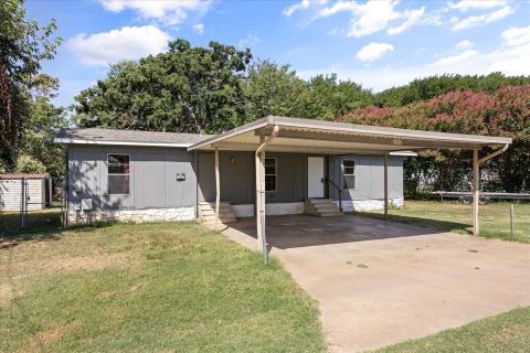 3702 Hartwood Drive, Granbury, TX 76049 — photo 2