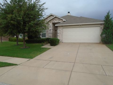 12713 Lost Prairie Drive, Fort Worth