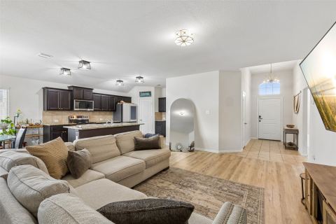 9213 Hill Topper Trail, Fort Worth, TX 76131 — photo 2