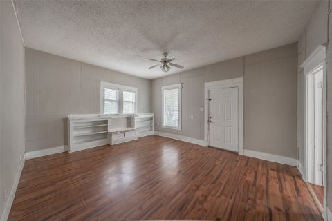 212 N Ruddell Street, Denton, TX 76205 — photo 3