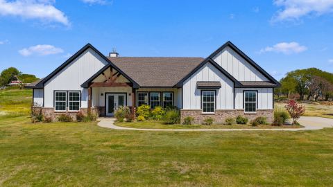 1021 Don Eve Court, Azle