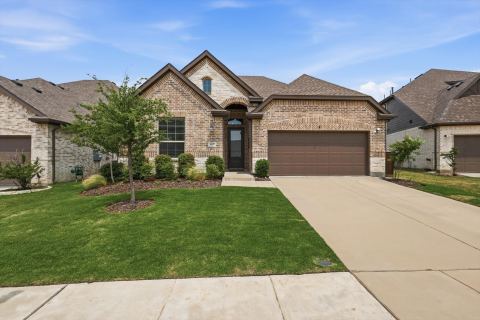 405 Hummingbird Drive, Celina
