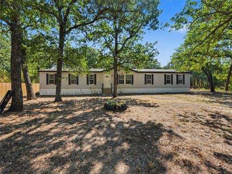 109 Summers Circle, Azle, TX 76020 — photo 2