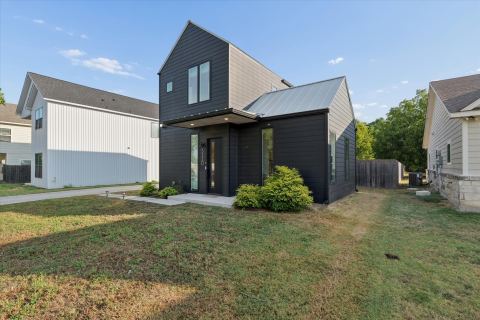 3520 S 4TH, Waco, TX 76706 — photo 2