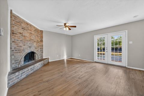 7012 Lincolnshire Lane, North Richland Hills, TX 76182 — photo 2