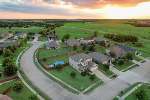 1409 Waco Turner, Royse City
