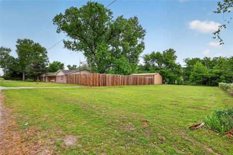 702 El Camino Real, Chico, TX 76431 — photo 2