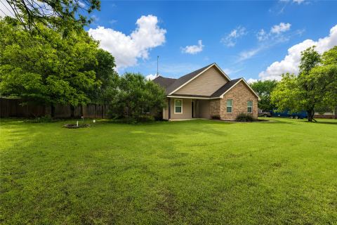 405 Kimbrough Road, Azle, TX 76020 — photo 2