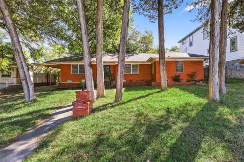 1342 Carson Street, Dallas