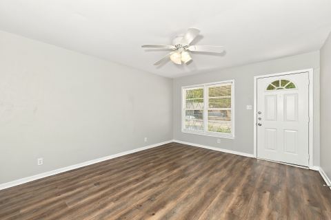 549 Lorna Street, Burleson, TX 76028 — photo 2