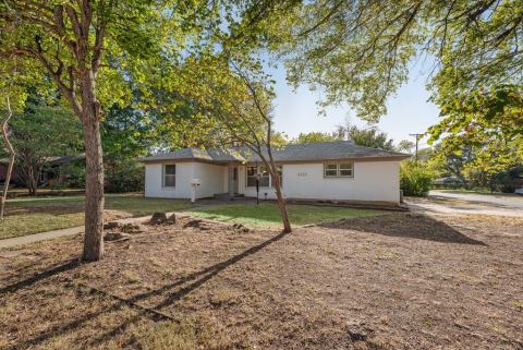 2217 Glenwood, Denton, TX 76209 — photo 3
