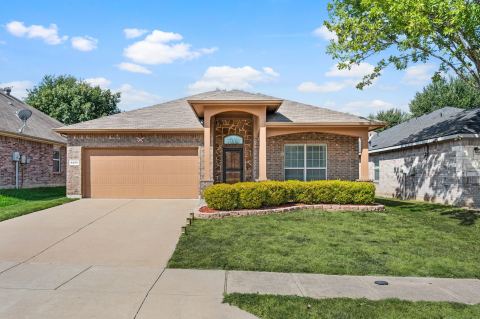 8255 Clarksprings Drive, Dallas, TX 75236 — photo 2