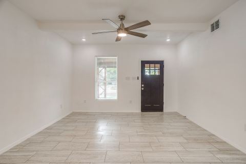 2214 Pearl Avenue, Fort Worth, TX 76164 — photo 3