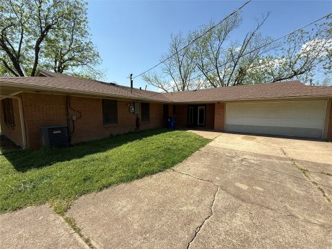 1412 Hillcrest Street, Ennis, TX 75119 — photo 2