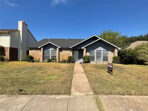 7017 Christina Lane, Garland
