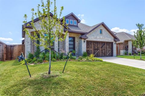 204 Garden Grove Drive, Waxahachie, TX 75165 — photo 3