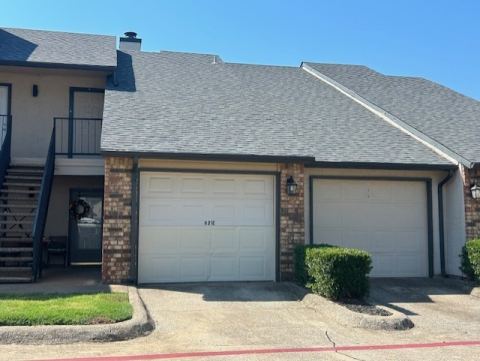 821 W Harwood Road B, Hurst