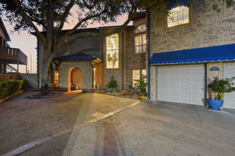 7957 Bal Harbour Court, Fort Worth, TX 76179 — photo 2