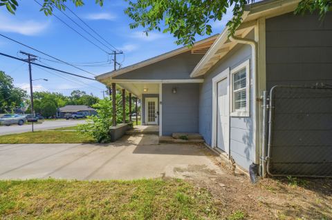 1401 Granbury Street, Cleburne, TX 76033 — photo 3