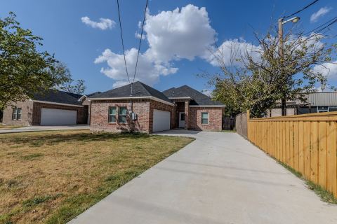 807 Dr Martin Luther King Jr Boulevard, Waxahachie, TX 75165 — photo 2