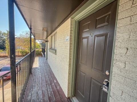 808 Blaylock Drive 202, Dallas, TX 75203 — photo 3