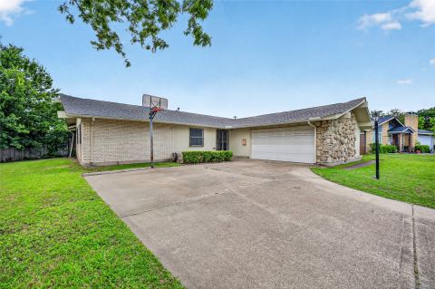 1744 Gross Road, Dallas, TX 75228 — photo 2