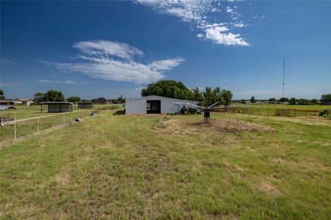 207 Lazy B Lane, Springtown