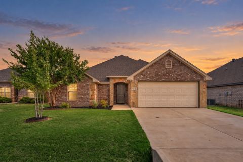 3213 Mccoy Lane, Granbury