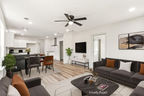 1127 W Morgan Street, Denison