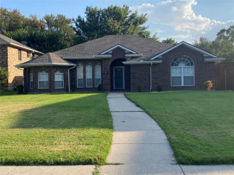 18 Monroe Court, Allen