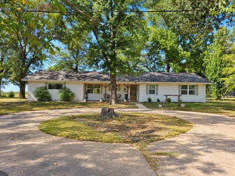 1426 Farm Road 2560, Sulphur Springs