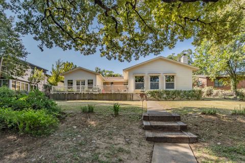 300 Shoreline Drive, Azle, TX 76020 — photo 2