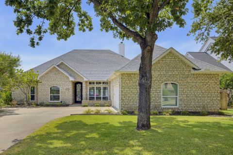 2326 River Road, Granbury, TX 76048 — photo 2