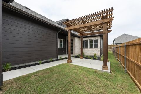 1704 Meadow Crest Drive, Aubrey, TX 76227 — photo 2