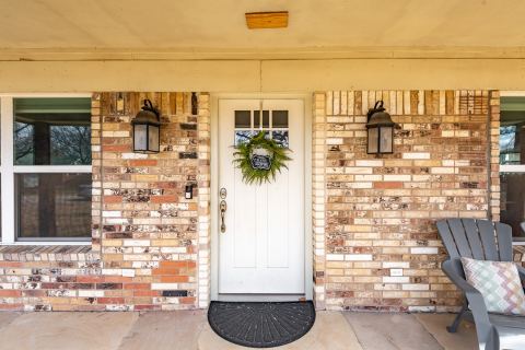106 Joyce Drive, Argyle, TX 76226 — photo 2