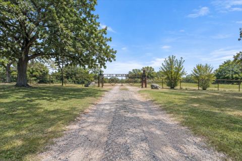 225 SW County Road 0020, Corsicana, TX 75110 — photo 2