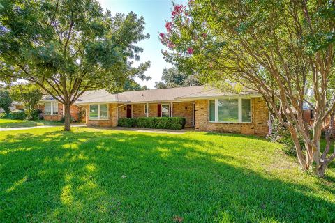 1706 Larkspur Drive, Arlington, TX 76013 — photo 2